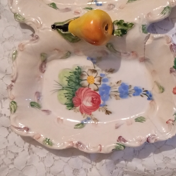 Antique Italian Artisan Hand painted ceramic porcelain nut and candy dish. - Picture 4 of 8